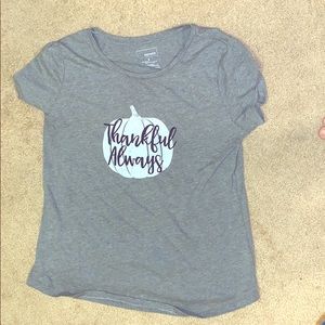 gray t-shirt "thankful always"